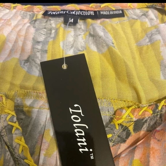 Tolani Collection Golden Yellow  Floral Gypsy Boho Peasant Blouse sz M NWT - Picture 6 of 9